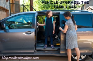 fam'ly minivan / mother helps girl to enter / the swagger wagon